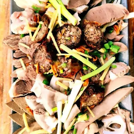ĐĨA LÒNG- NHỎ  - 50.000 ₫ tại Cháo Lòng Chị Thanh - Cô Giang