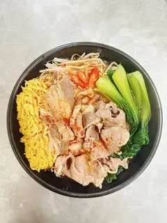 Hình ảnh Mì bò tim chua cay