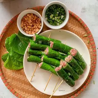 Hình ảnh Cơm thịt cuốn lá lốt