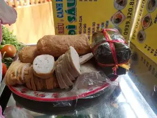 Chả mỡ thêm - 5.000 ₫ tại Dì Sáu - Bún Riêu & Canh Bún - Hoàng Xuân Nhị