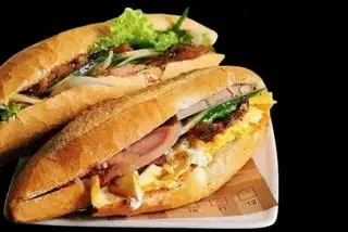 Hình ảnh Bánh mì xúc xích
