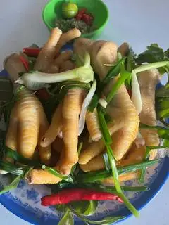 Chân Gà Hấp Hành (1 Phần) - 65.000 ₫ tại Quán Ăn Cô Huệ - Ốc, Hột Vịt Lộn & Ăn Vặt - Nguyễn Oanh
