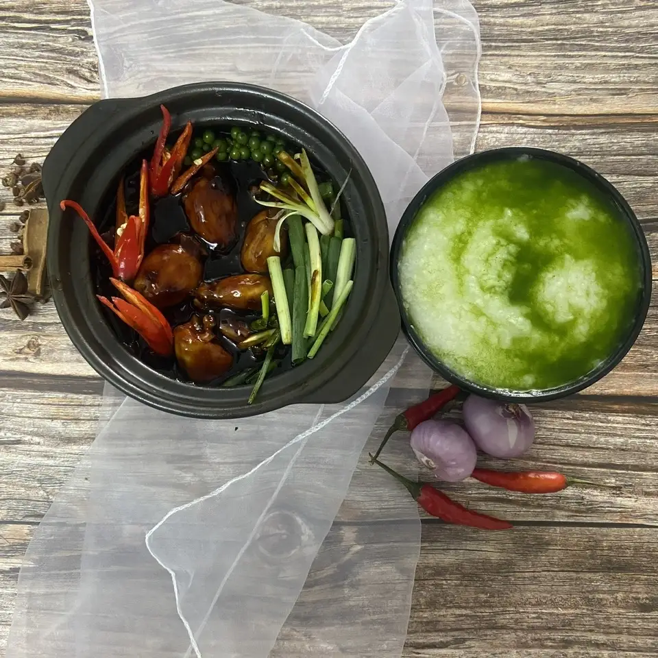cháo ếch 1con( vị lá dứa) - 60.000 ₫ tại Cháo Sườn Kim Thành - Võ Văn Tần