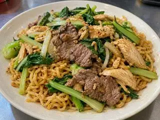 Hình ảnh Mì xào bò gà