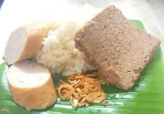 Xôi Pate Chả - 40.000 ₫ tại Xôi Cô Hậu - Phan Chu Trinh