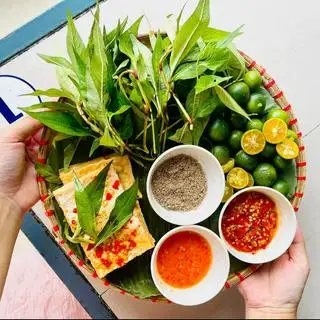 Đậu hũ hấp muối tiêu - 14.000 ₫ tại Gỏi Cuốn, Bún Mắm Nêm & Hột Vịt Lộn - Nguyễn Duy Trinh