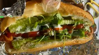Hình ảnh Bánh mì 2 xiên