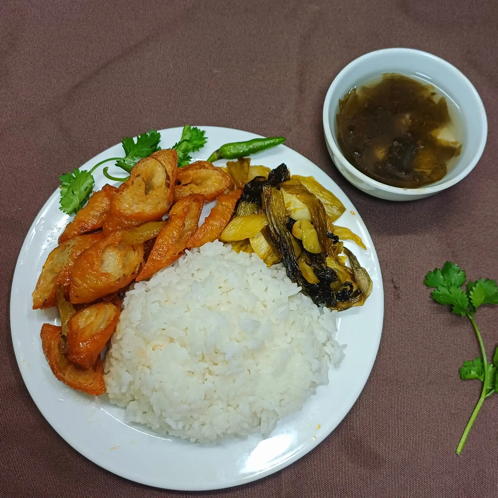 CƠM CHAY RUỘT NON XÀO CẢI CHUA - 47.000 ₫ tại Tuệ Tâm - Cơm Chay & Mì Chay - Phó Cơ Điều