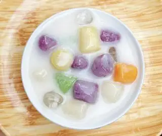 Chè khoai dẻo trân châu dừa - 36.000 ₫ tại Đăng Kitchen - Tiệm Chè Đậu Ít Ngọt - Xô Viết Nghệ Tĩnh