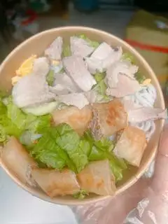 Hình ảnh Bún nước tương thịt luộc chả giò
