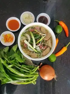 Phở tái viên - 52.000 ₫ tại Phở Hiền - Phạm Thế Hiển