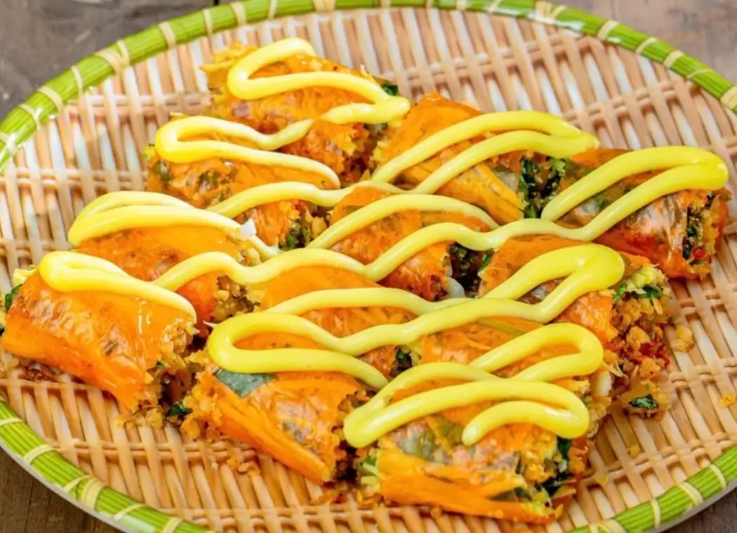 Bánh tráng cuốn - 40.000 ₫ tại Bánh Tráng Trộn Bé Nhím - Phan Đăng Lưu
