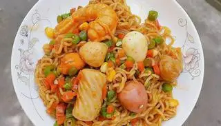 Hình ảnh Mì Trộn Thập Cẩm