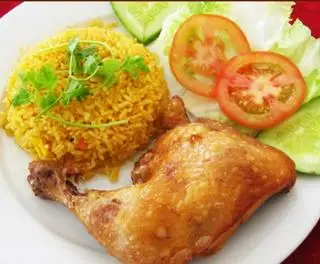 Cơm Thêm - 18.000 ₫ tại Quán Ngon 24h - Cơm, Mì & Nui Xào - Phan Văn Trị