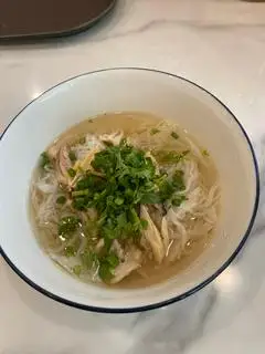 Bún mọc gà tô lớn - 80.000 ₫ tại Bún Mọc Cầu Gỗ - Mai Chí Thọ