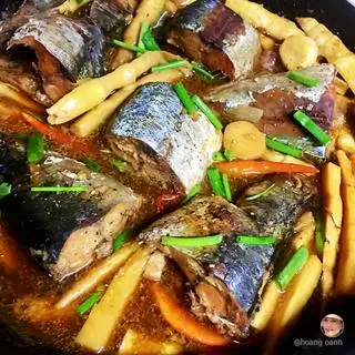 CƠM CÁ NỤC KHO MĂNG - 50.000 ₫ tại Cơm Văn Phòng Bình Cơm - Lê Thánh Tôn