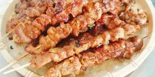 Thịt xiên - 20.000 ₫ tại Bánh Cuốn Tây Sơn - Tiệm Nhà Huy - Thăng Long