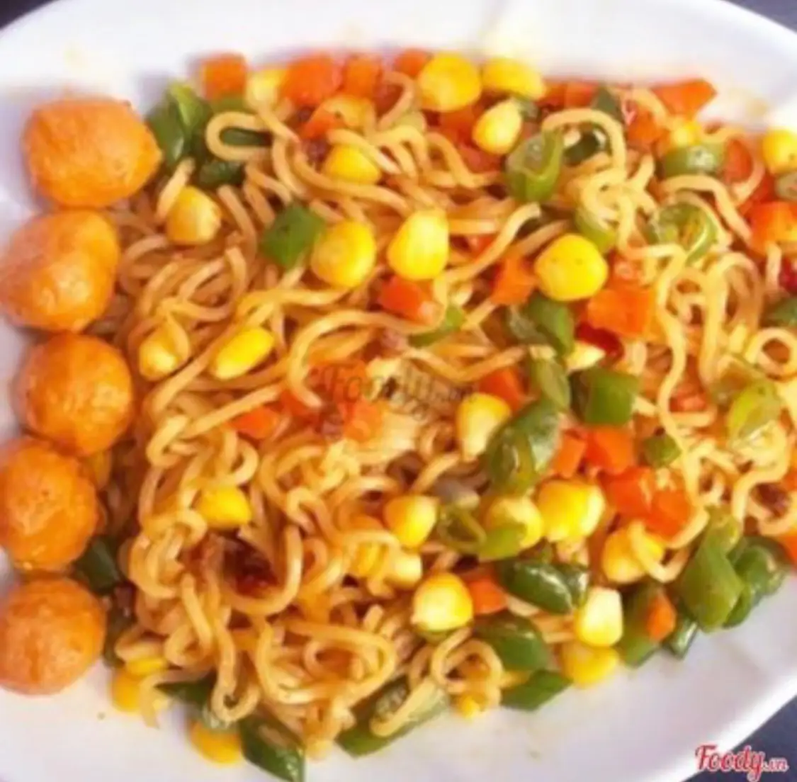 Hình ảnh Mì trộn tôm viên
