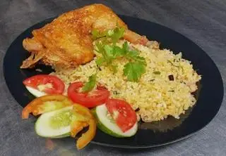 Hình ảnh Cơm gà xối mỡ