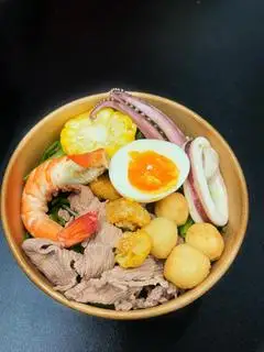 Bún/ Mì Thái Thập Cẩm - 72.000 ₫ tại Rodstarz - Bún Thái Nguyễn Phương - Lê Bình
