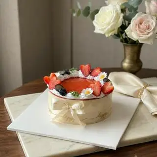 Hình ảnh Bánh mousse Dâu sang đẹp - size 14