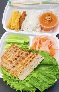 Hình ảnh Nem nướng Nha Trang - suất no cái bụng