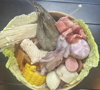 Hình ảnh mỳ cay kim chi ĐB full topping