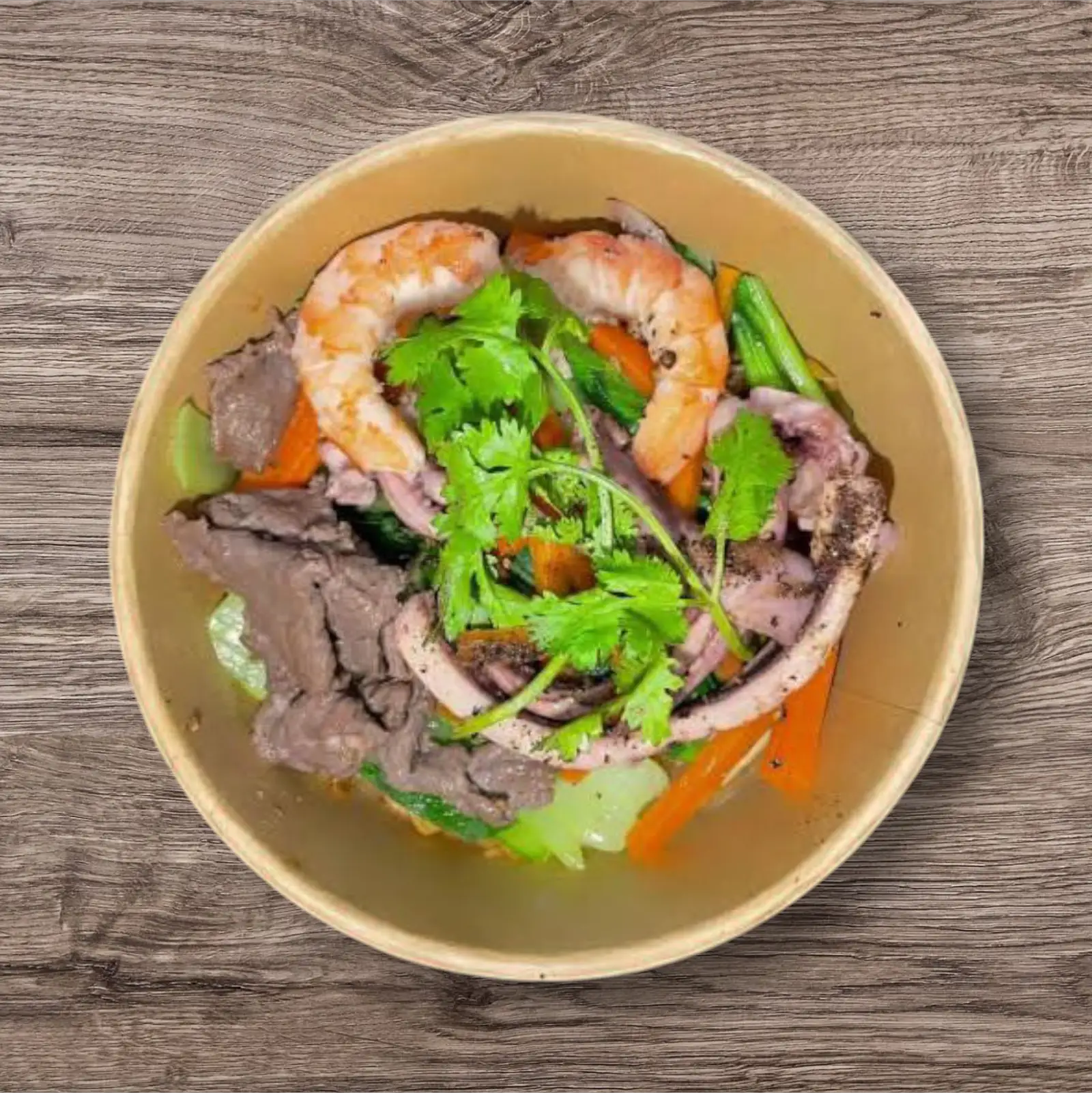 Mì xào hải sản - 72.000 ₫ tại Hồng Ký - Nui Xào, Bò Kho & Lẩu Thái - Bến Vân Đồn