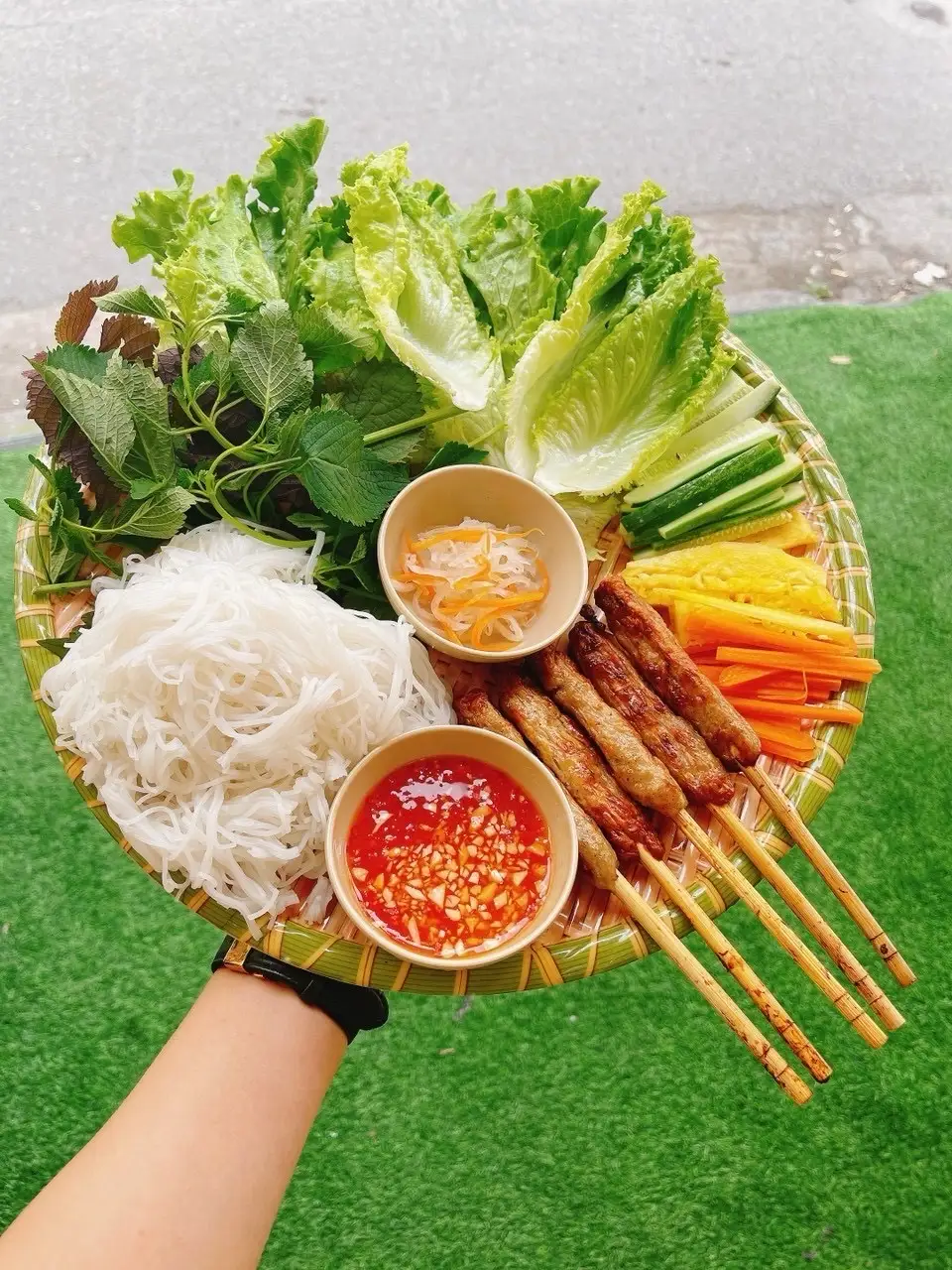 Hình ảnh Nem lụi suất