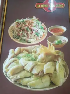 Hình ảnh 1  con gà chặt - gỏi - lòng