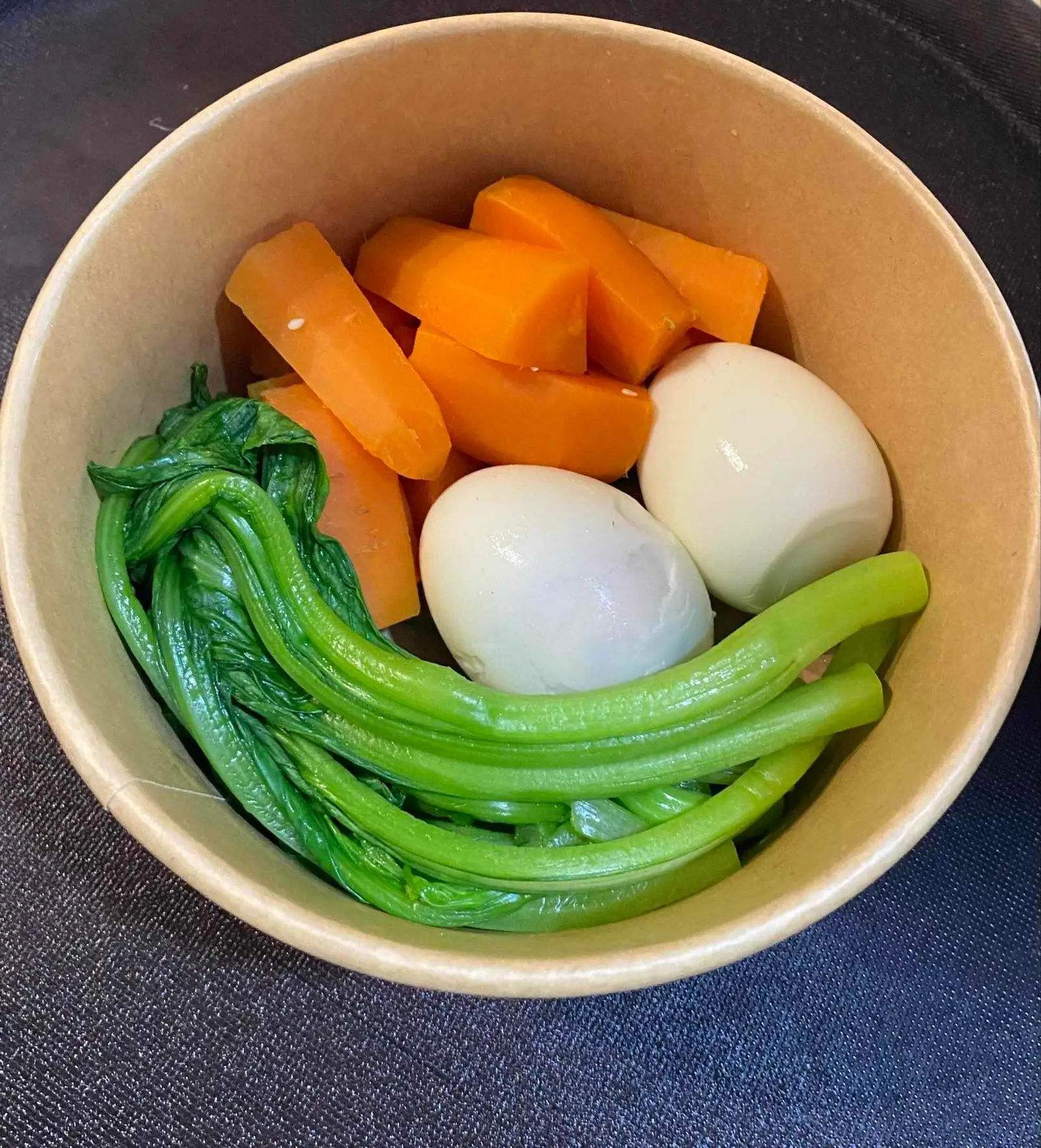 Hình ảnh mix trứng, cà rốt,rau hấp 
