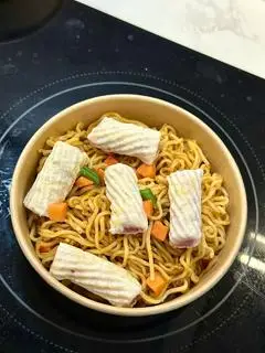 Hình ảnh Mì trộn 5 mực xoắn