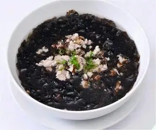 Canh rong biển thịt băm - 14.000 ₫ tại AH Kitchen - Cơm Gà Mì Ý - Nguyễn Thái Bình 