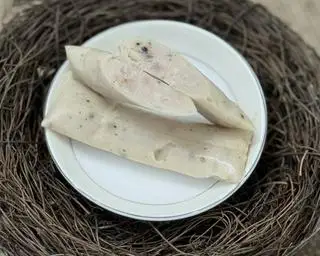 Hình ảnh Chả lá thêm