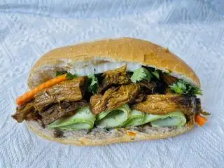 Bánh Mì Bò Kho Sả Ớt - 28.000 ₫ tại Bánh Mì & Xôi Minh Ký Chay - Âu Cơ