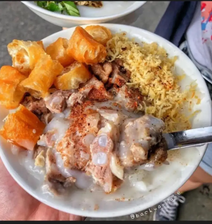 Hình ảnh Cháo sườn sụn - thịt - quẩy