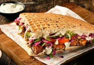 Hình ảnh Bánh mì doner tam giác