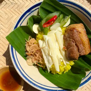Hình ảnh Xôi Xéo Thịt Kho