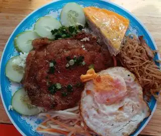 Hình ảnh Cơm sườn - bì - chả - ốp la