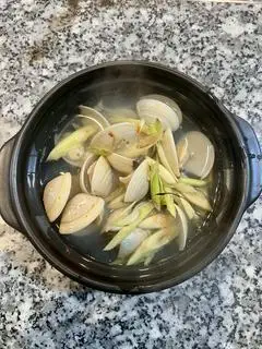 Hình ảnh Nghêu hấp sả
