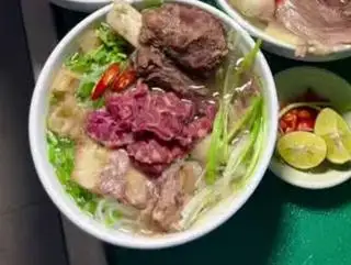 Hình ảnh Bún Bò Tái Sườn Sụn 