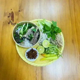 Bún bò Huế Sườn Bò - 90.000 ₫ tại Bún Bò Huế Lan Anh - Lương Minh Nguyệt