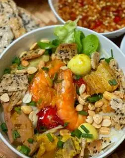 Hình ảnh Mì quảng đặc biệt