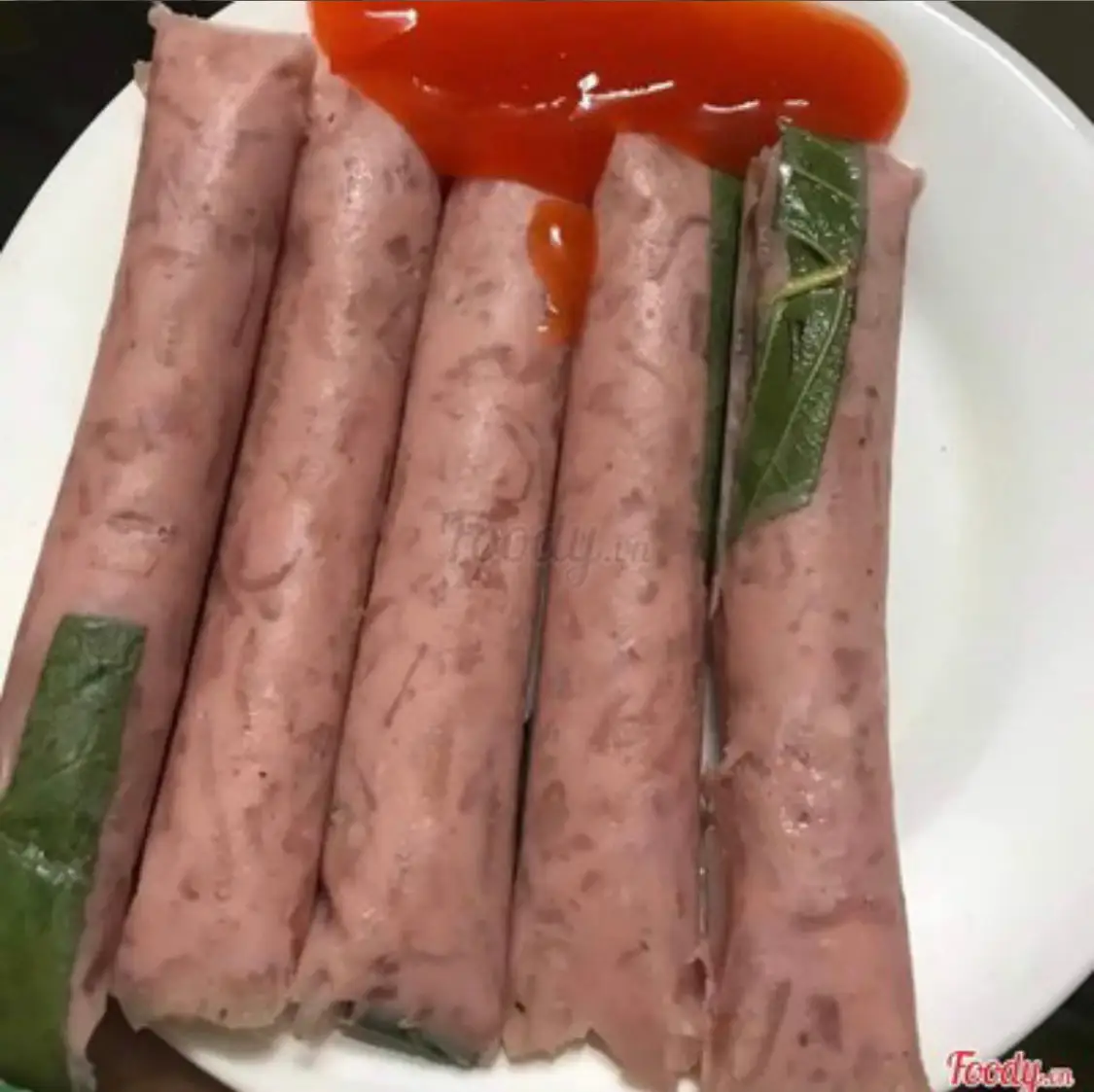 Hình ảnh Nem chua lá ổi