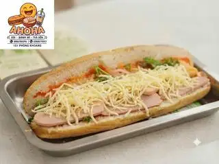 Hình ảnh Bánh mì xúc xích phô mai sợi