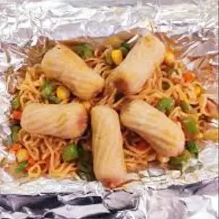 Hình ảnh Mì trộn mực xoắn