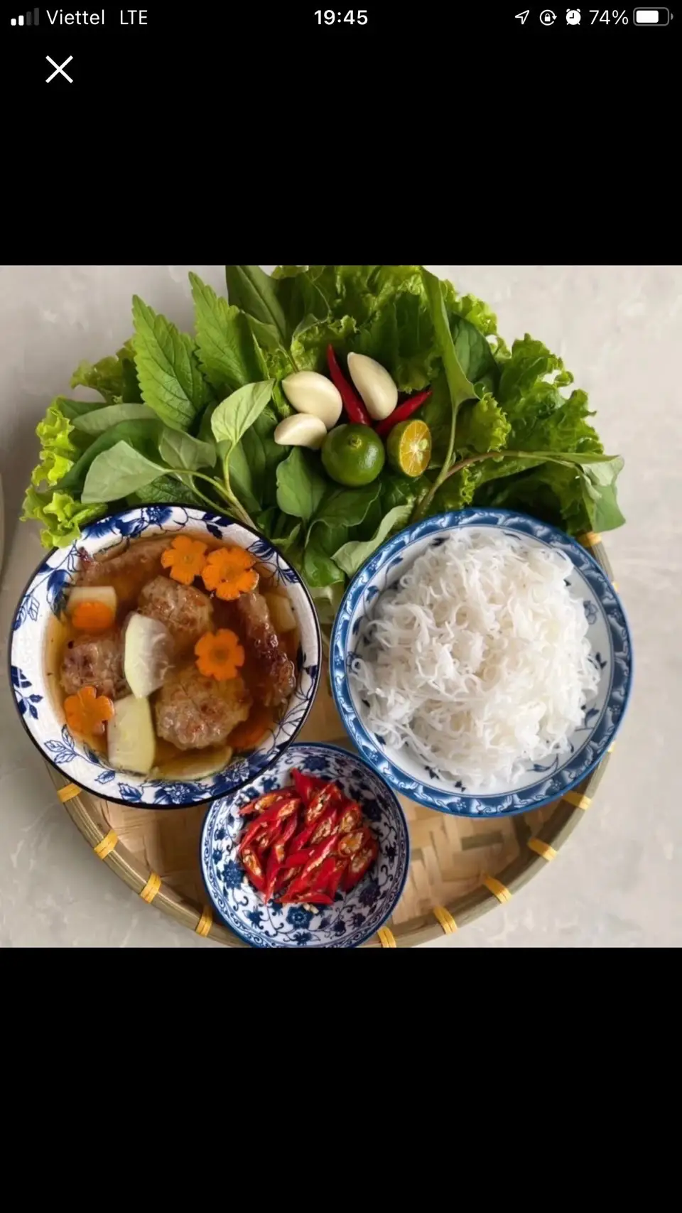 Bún chả hà nội + nước ép cà rốt - 88.000 ₫ tại Bún Chả Hà Nội -  Đường 147