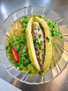 Hình ảnh Canh khổ qua nguyên trái