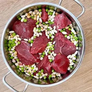 Hình ảnh Cháo Bò hầm Đậu đỏ, yến mạch