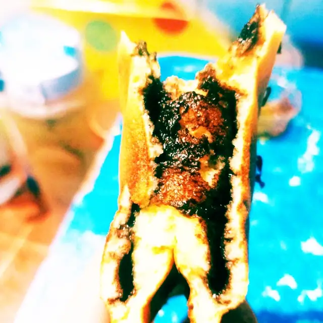 Hotdog socola - 16.000 ₫ tại Minh Anh - Bánh Mì Nướng Muối Ớt - Lý Thái Tổ 